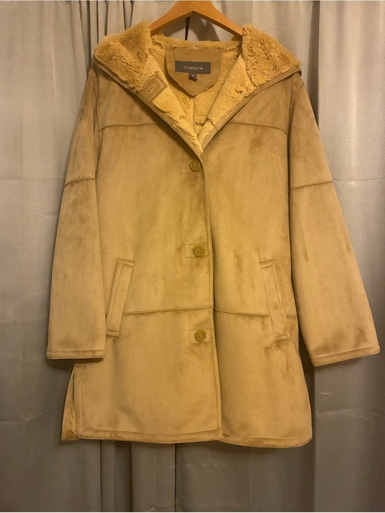 Liz Claiborne Jackets & Blazers - Liz Claiborne faux, leather faux fur size medium